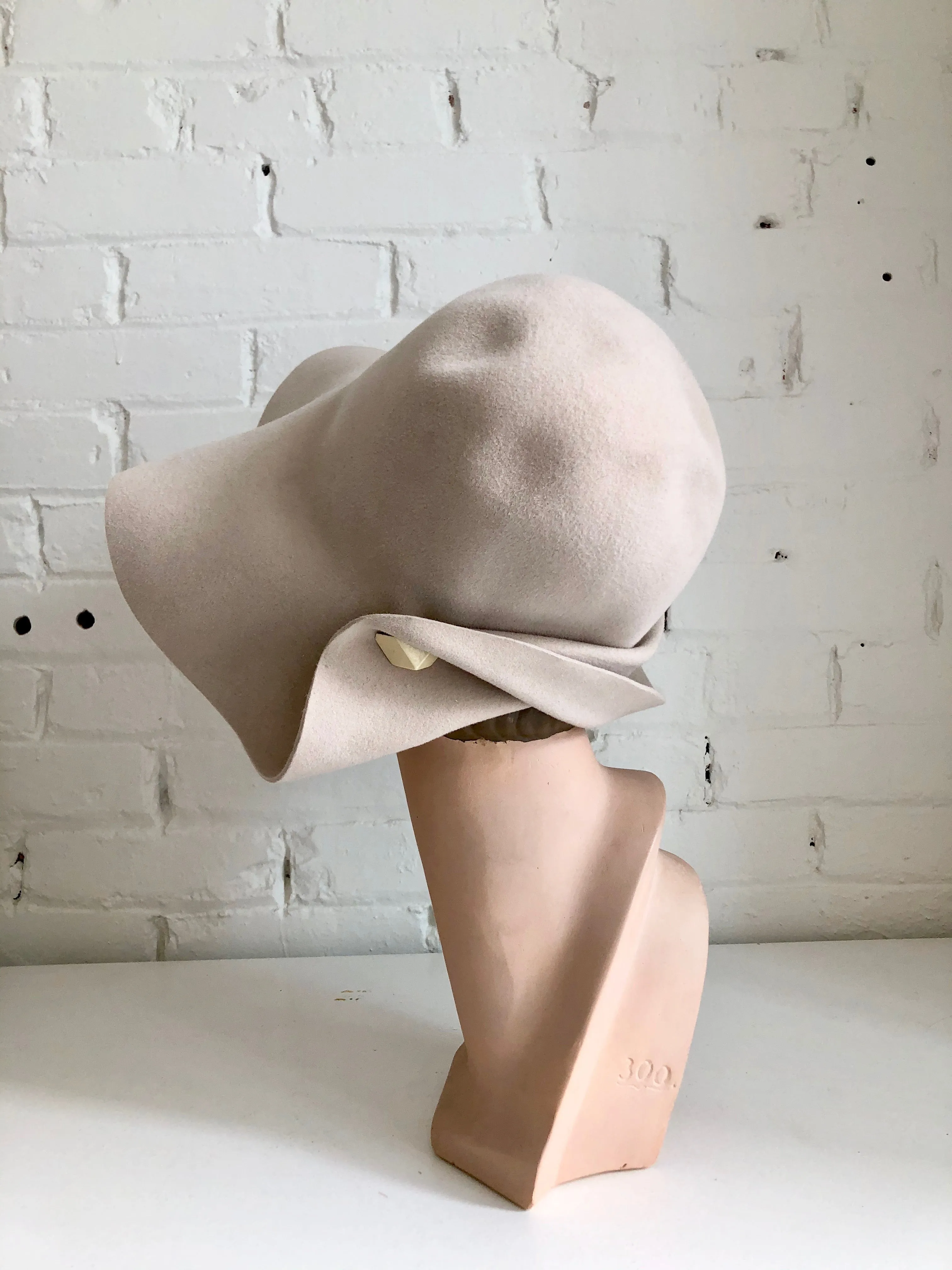 Daino Felted Wool 1920s Cloche Hat