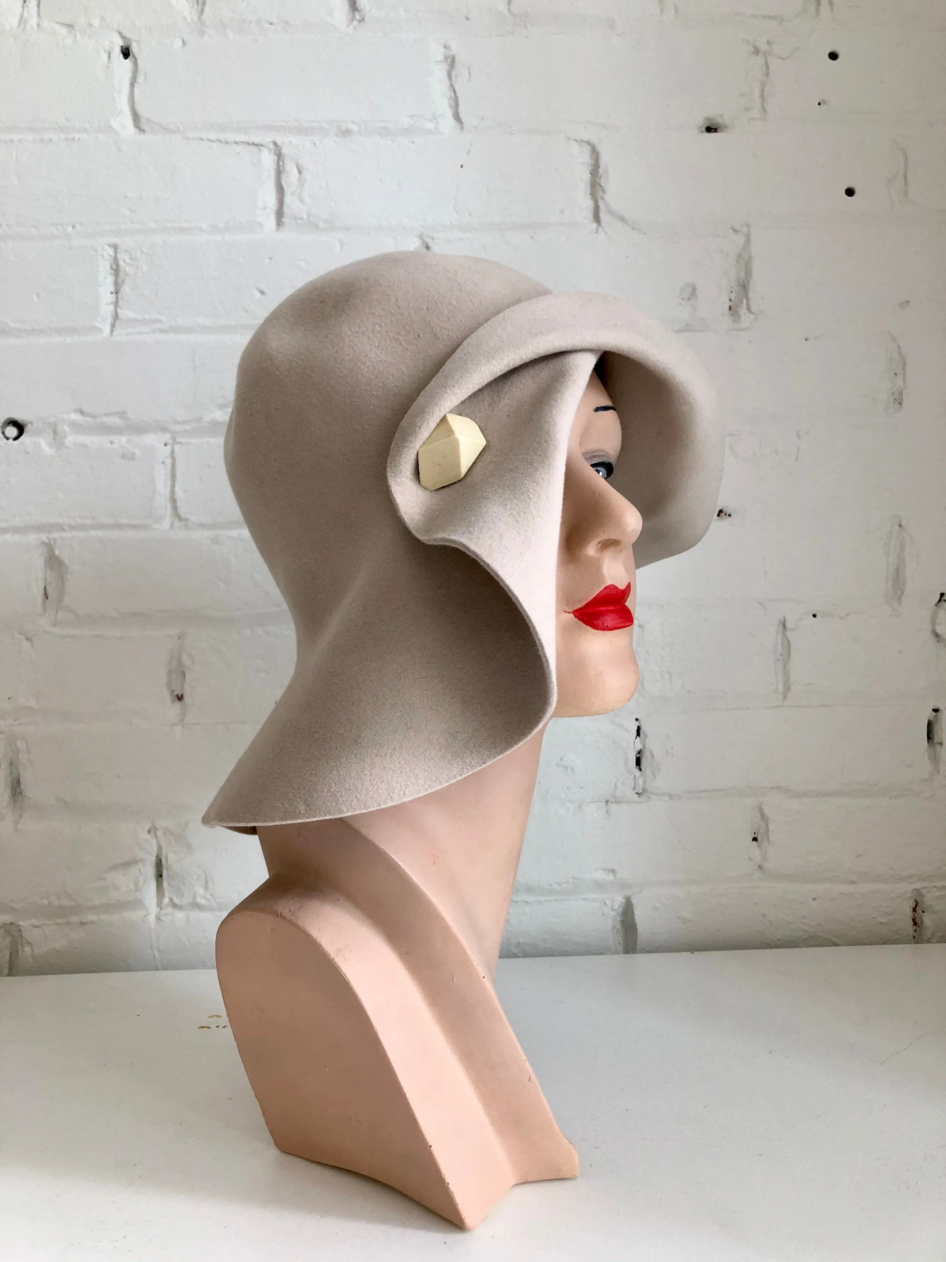 Daino Felted Wool 1920s Cloche Hat