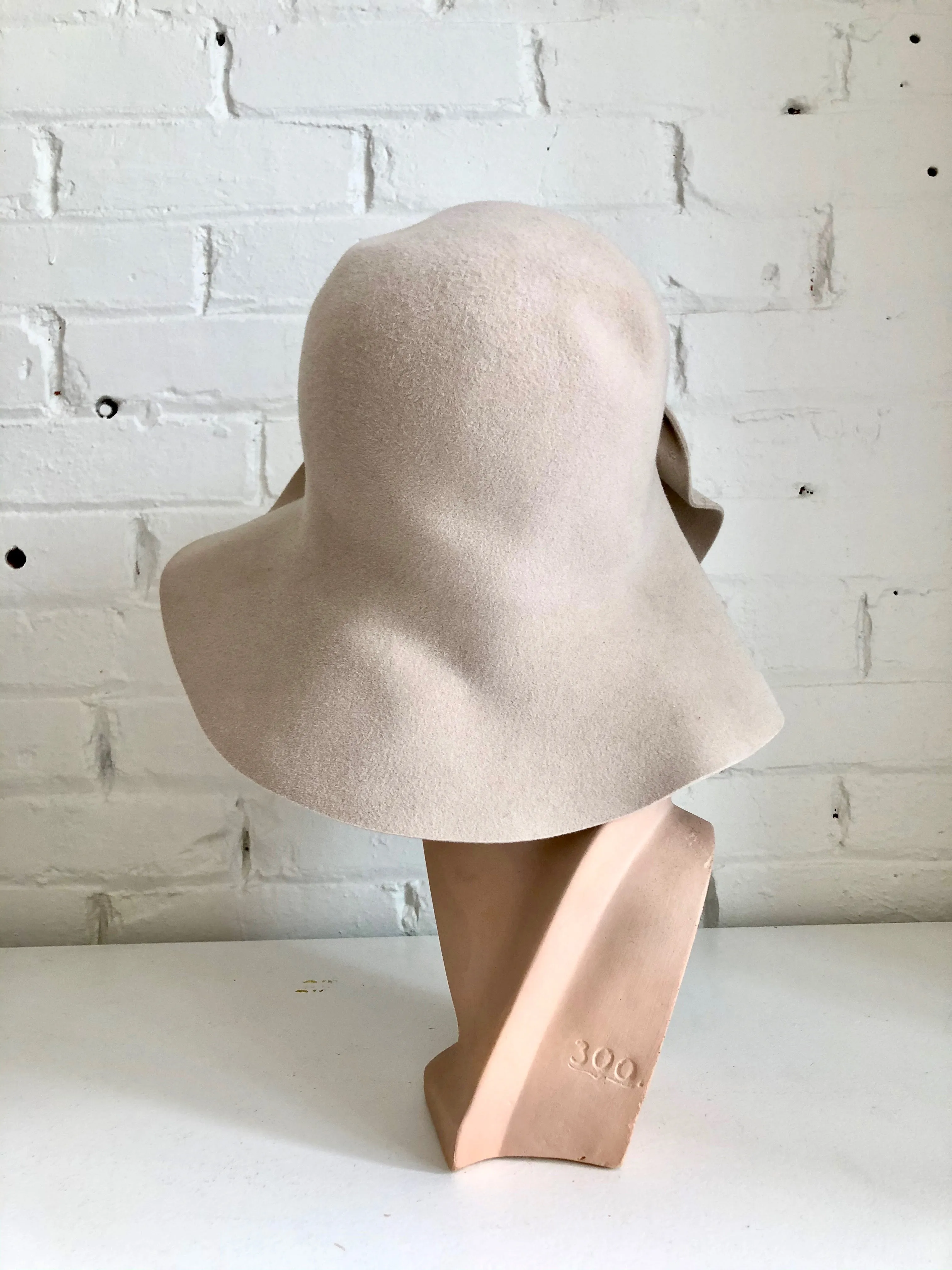 Daino Felted Wool 1920s Cloche Hat