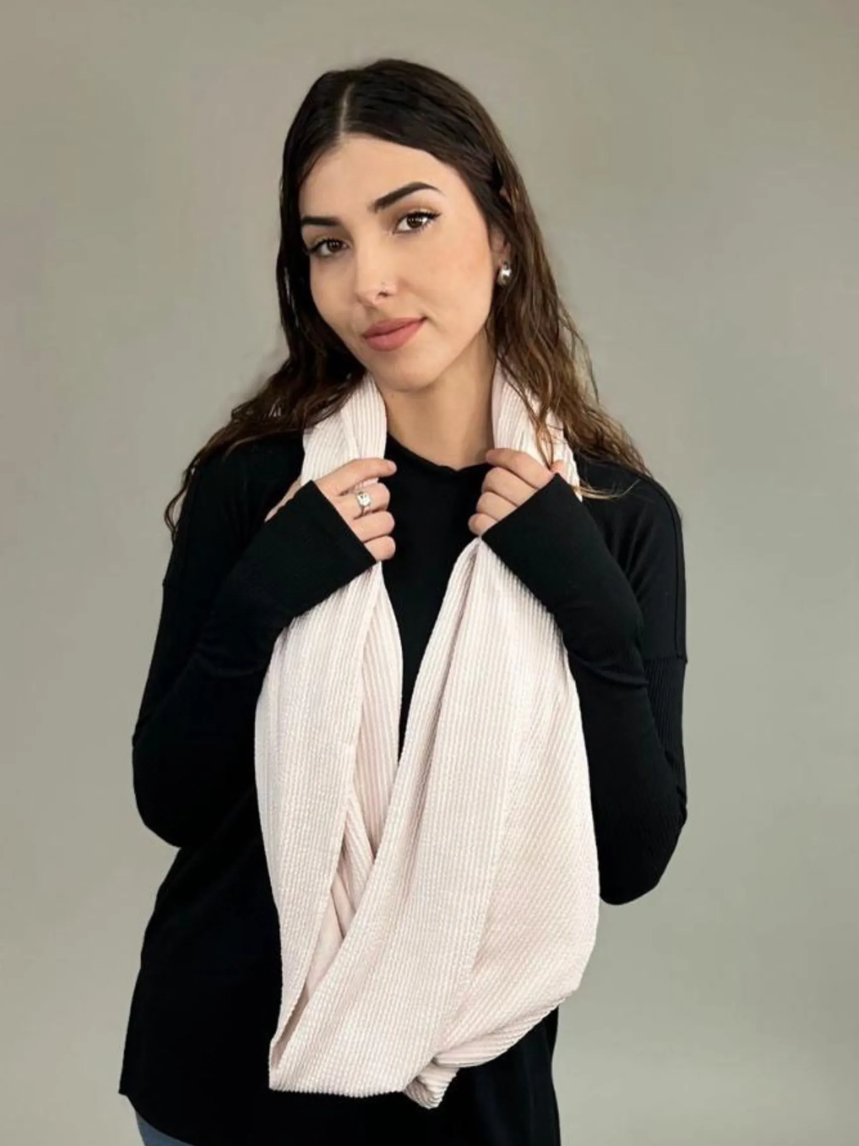 Infinity Zipper Pocket Scarf- French Vanilla